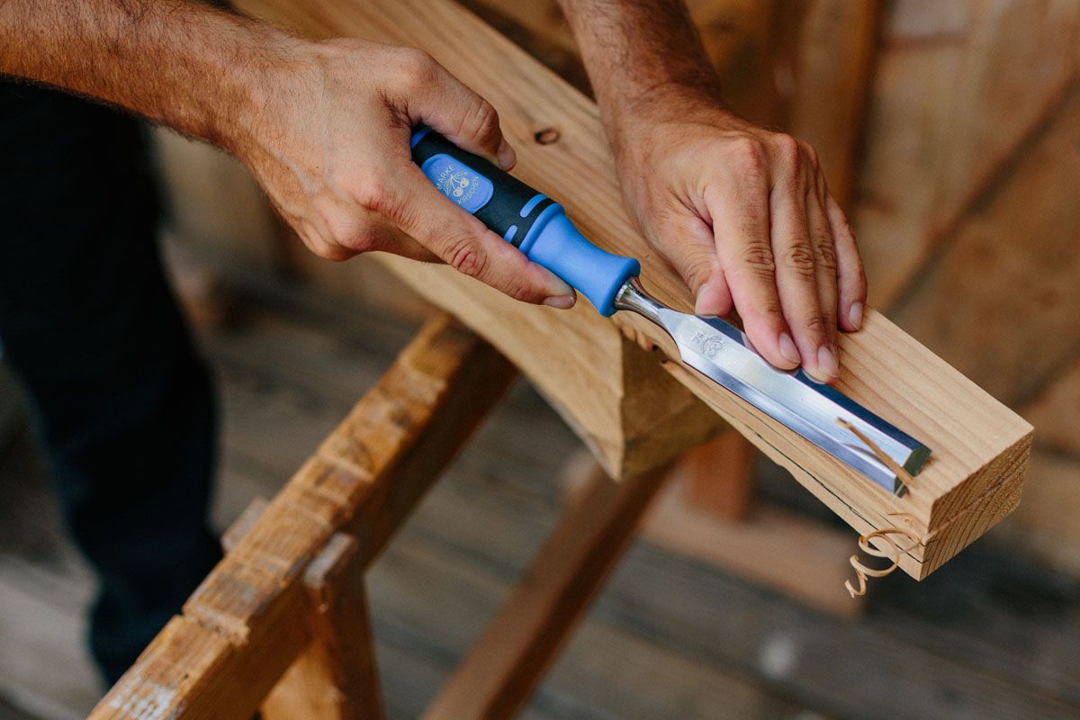 Bench Chisel With Two Component Handle