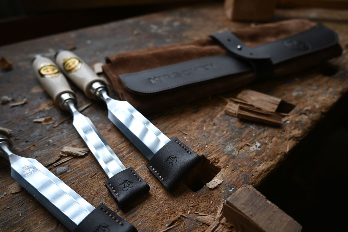 Timber Handle Bench Chisel Set 4pce in Leather Storage Roll