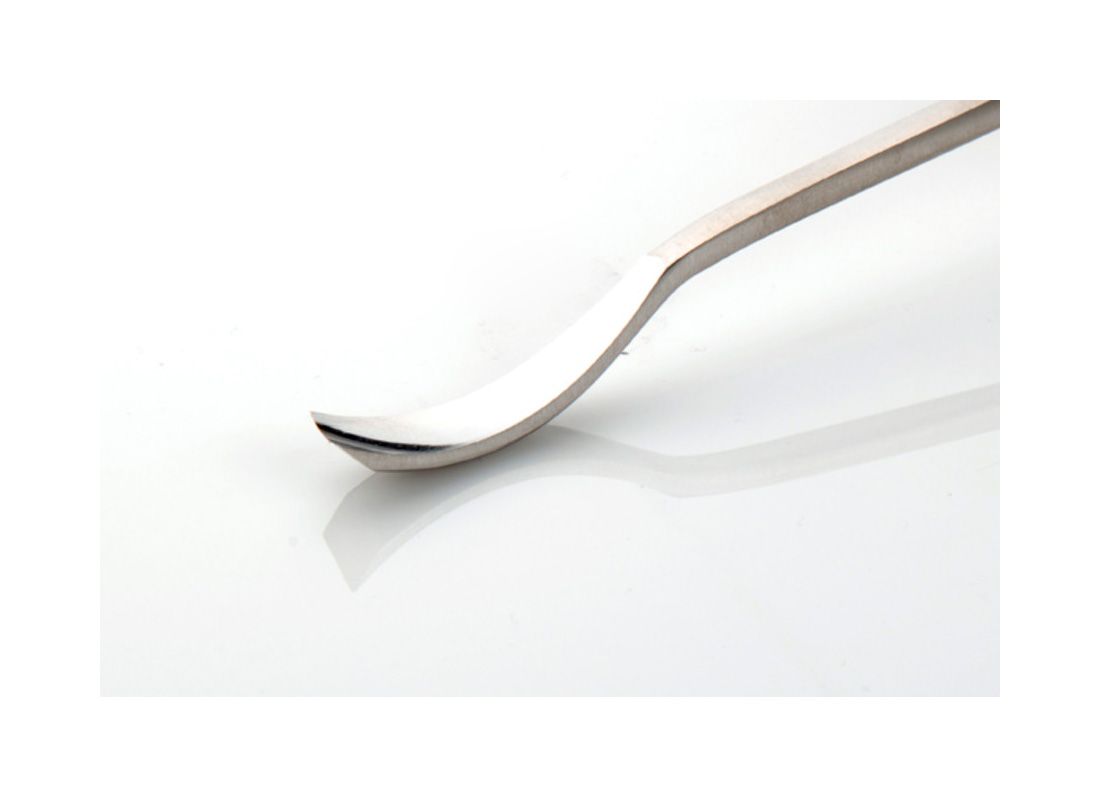 Woodcarving Chisel - Short Bent RH Skew Flat Gouge #4